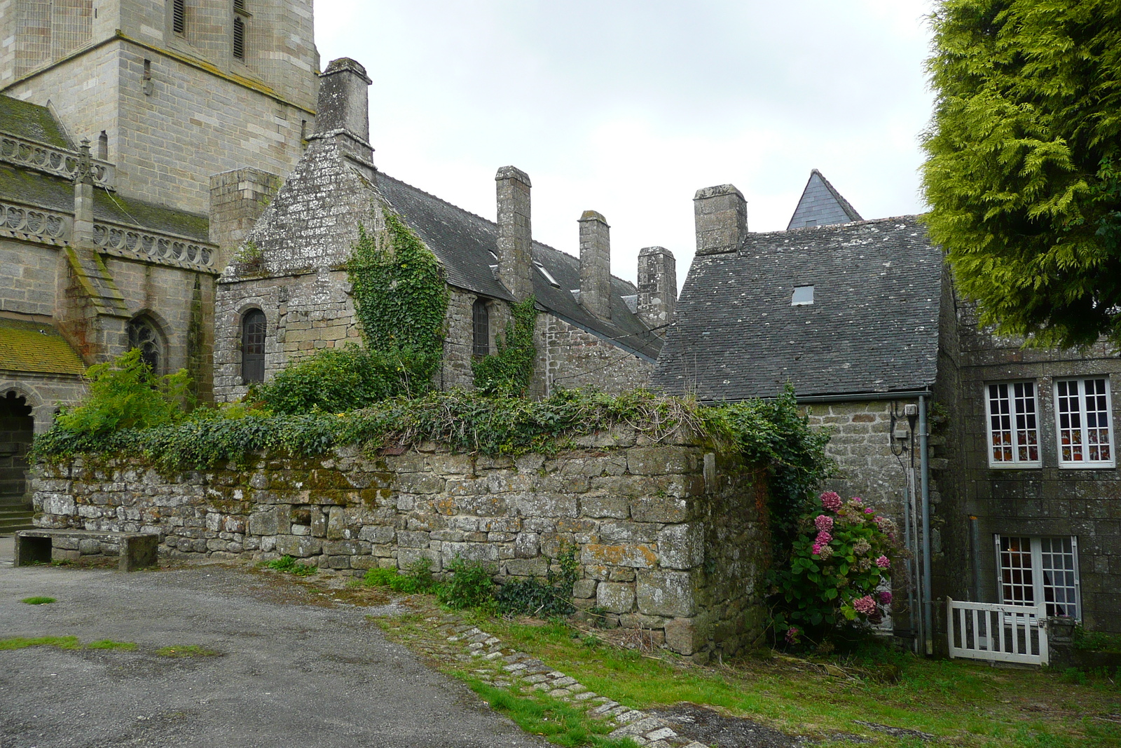 Picture France Locronan 2008-07 53 - Discover Locronan