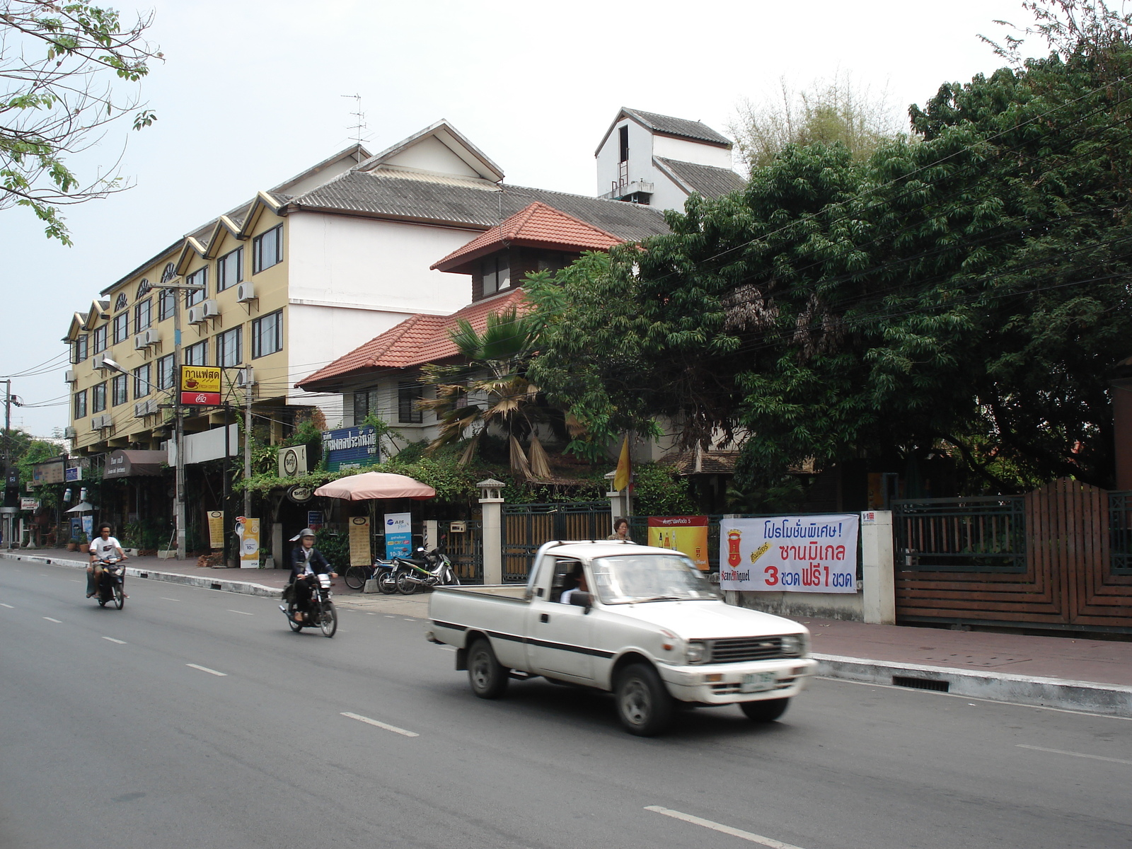 Picture Thailand Chiang Mai Inside Canal Arrak Road(Canal) 2006-04 16 - Discover Arrak Road(Canal)