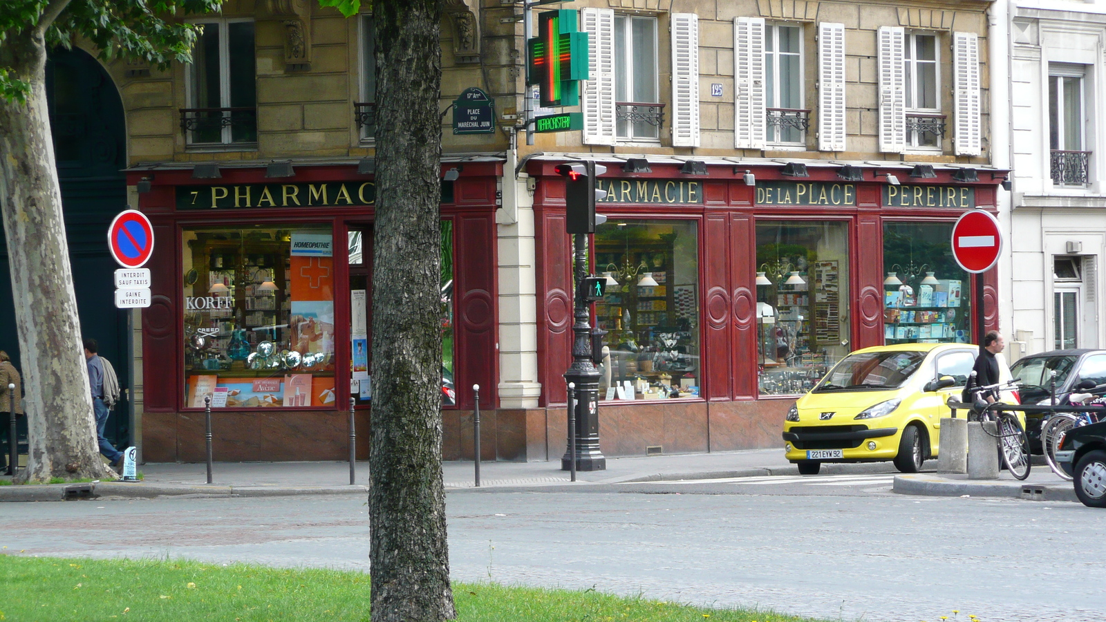 Picture France Paris 17th Arrondissement Place Pereire 2007-05 32 - Photographer Place Pereire