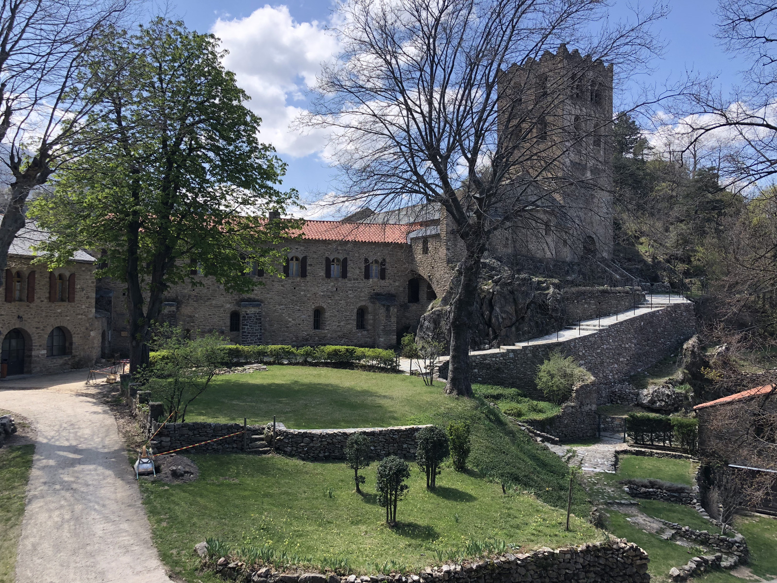 Picture France Abbaye Saint Martin du Canigou 2018-04 121 - Picture Abbaye Saint Martin du Canigou