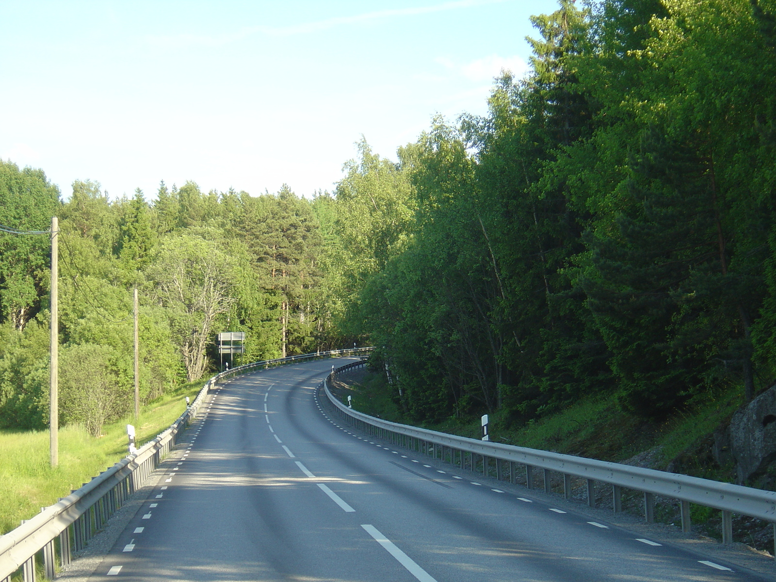 Picture Sweden Sigtuna to Uppsala road 2005-06 12 - Photographer Sigtuna to Uppsala road