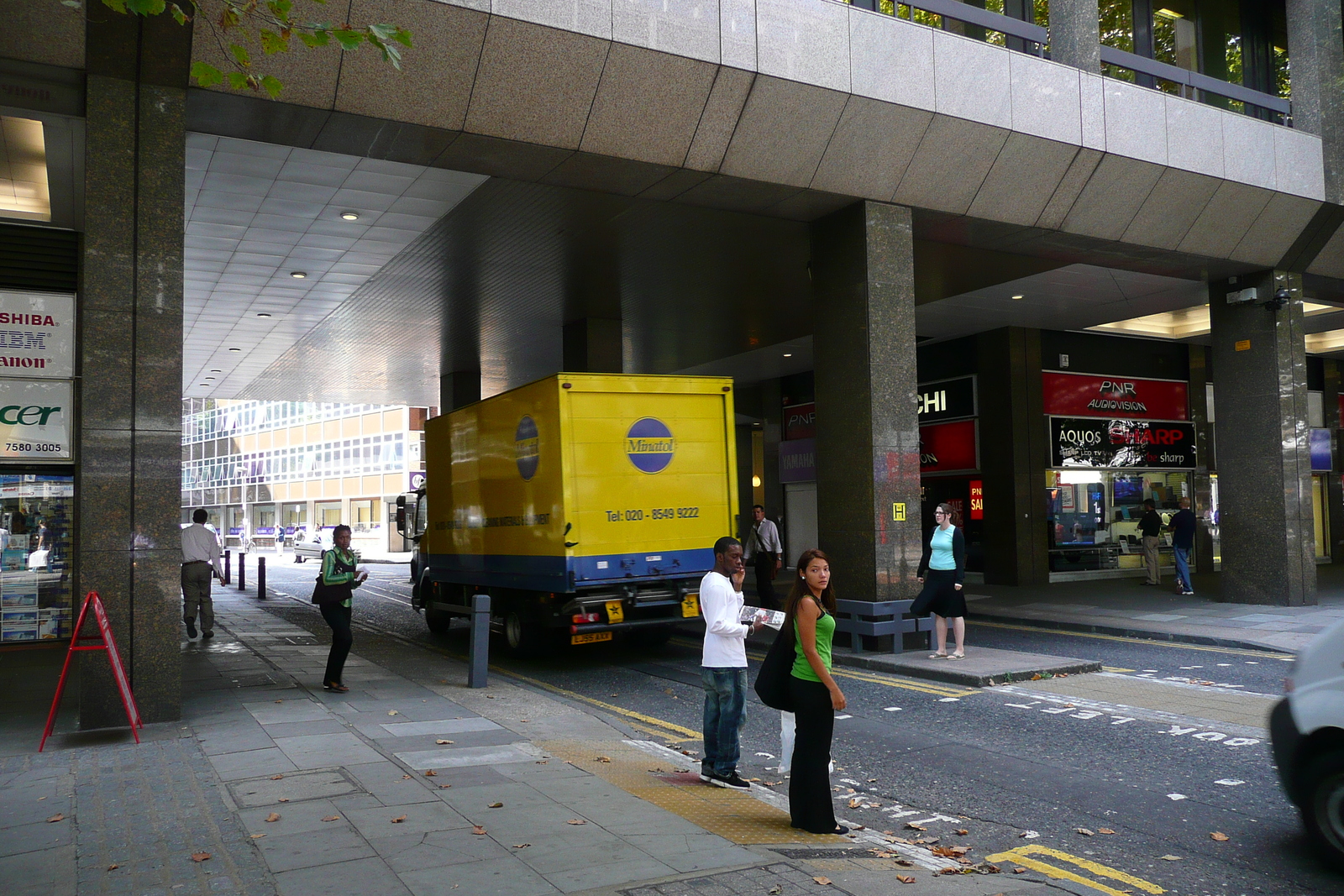 Picture United Kingdom London Tottenham Court Road 2007-09 25 - Perspective Tottenham Court Road