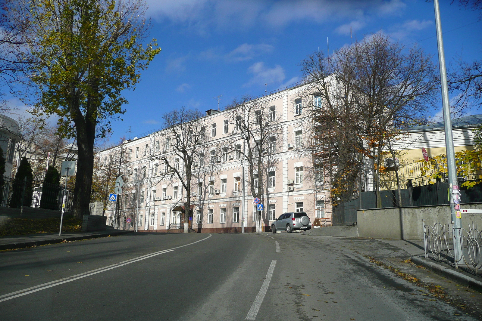 Picture Ukraine Kiev Lypky 2007-11 39 - Road Lypky