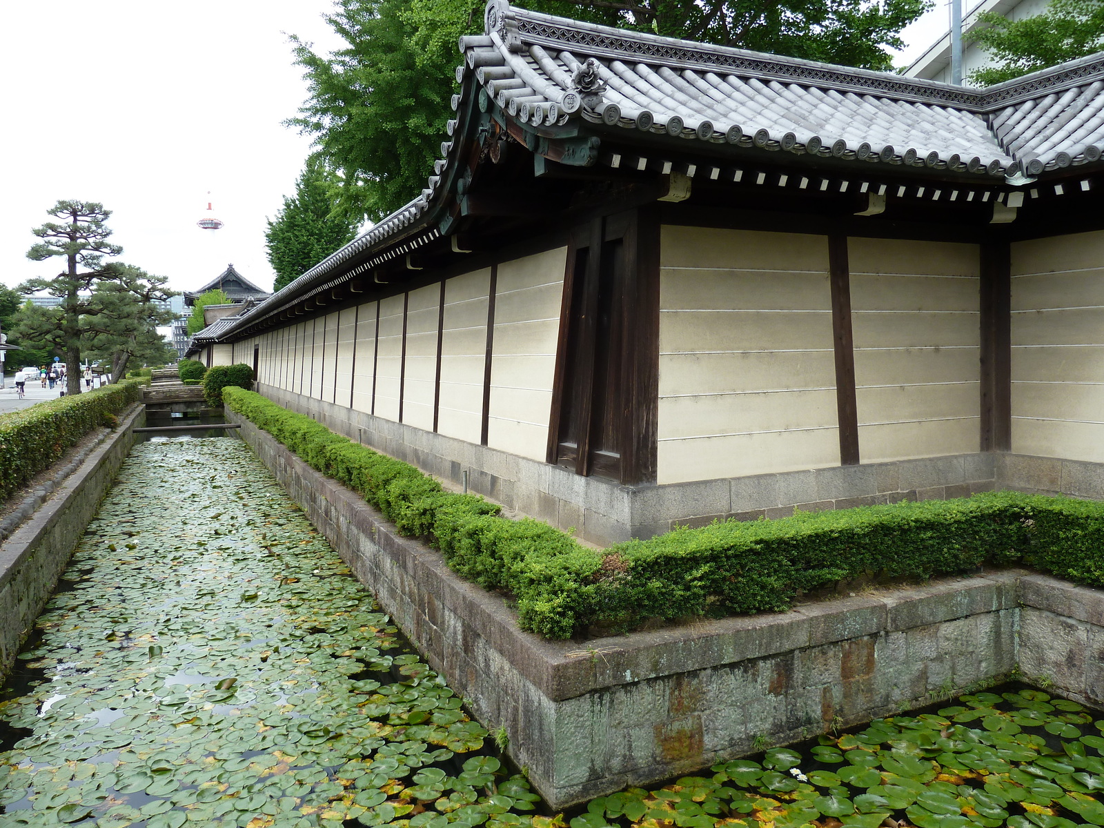 Picture Japan Kyoto Higashi Honganji Temple 2010-06 13 - Perspective Higashi Honganji Temple