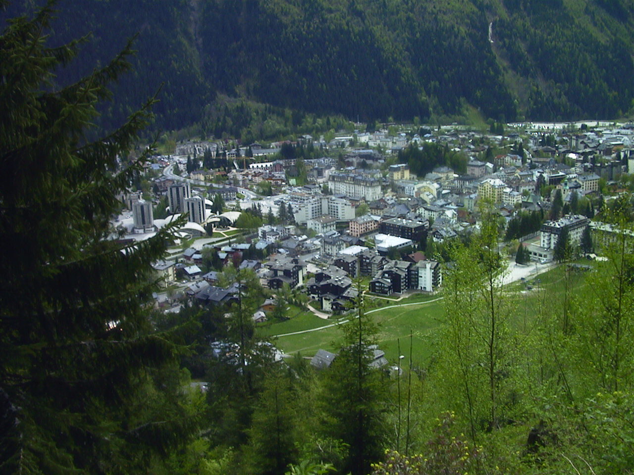 Picture France Chamonix 2000-05 30 - Perspective Chamonix