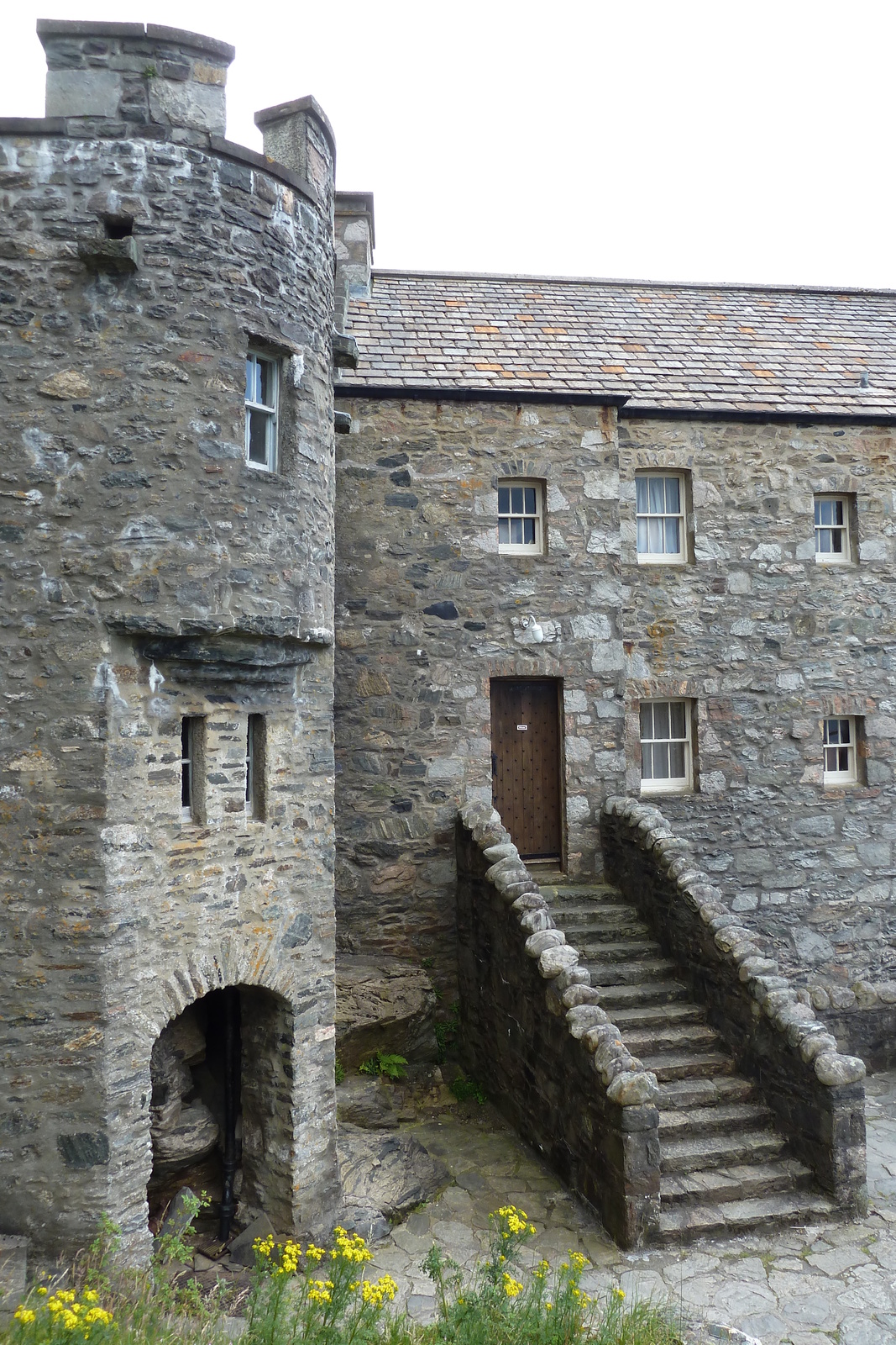 Picture United Kingdom Scotland Eilean Donan Castle 2011-07 43 - Perspective Eilean Donan Castle