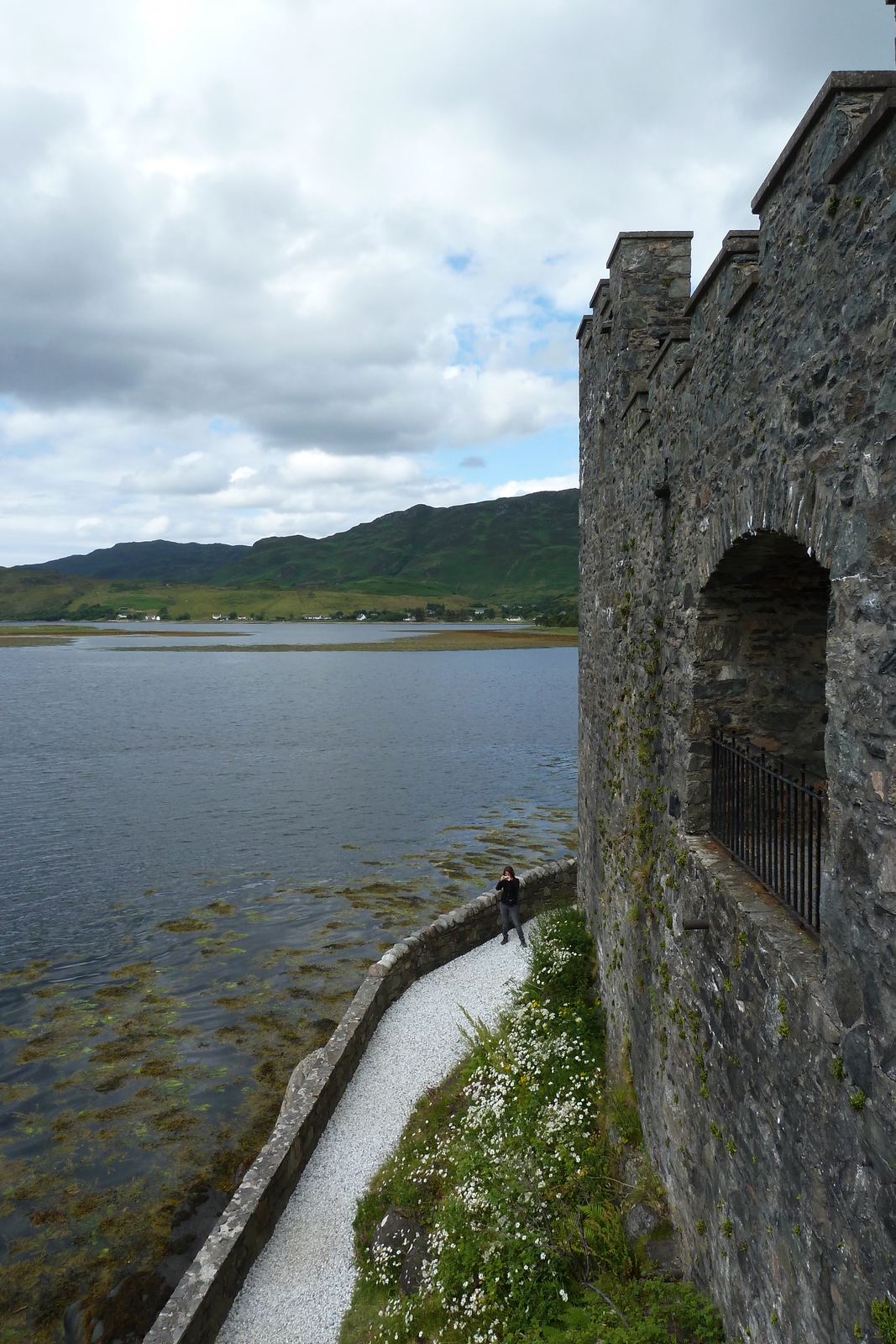 Picture United Kingdom Scotland Eilean Donan Castle 2011-07 28 - Perspective Eilean Donan Castle