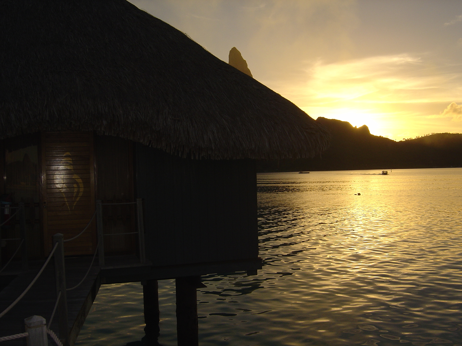 Picture Polynesia Meridien Bora Bora Hotel 2006-04 63 - Flight Meridien Bora Bora Hotel