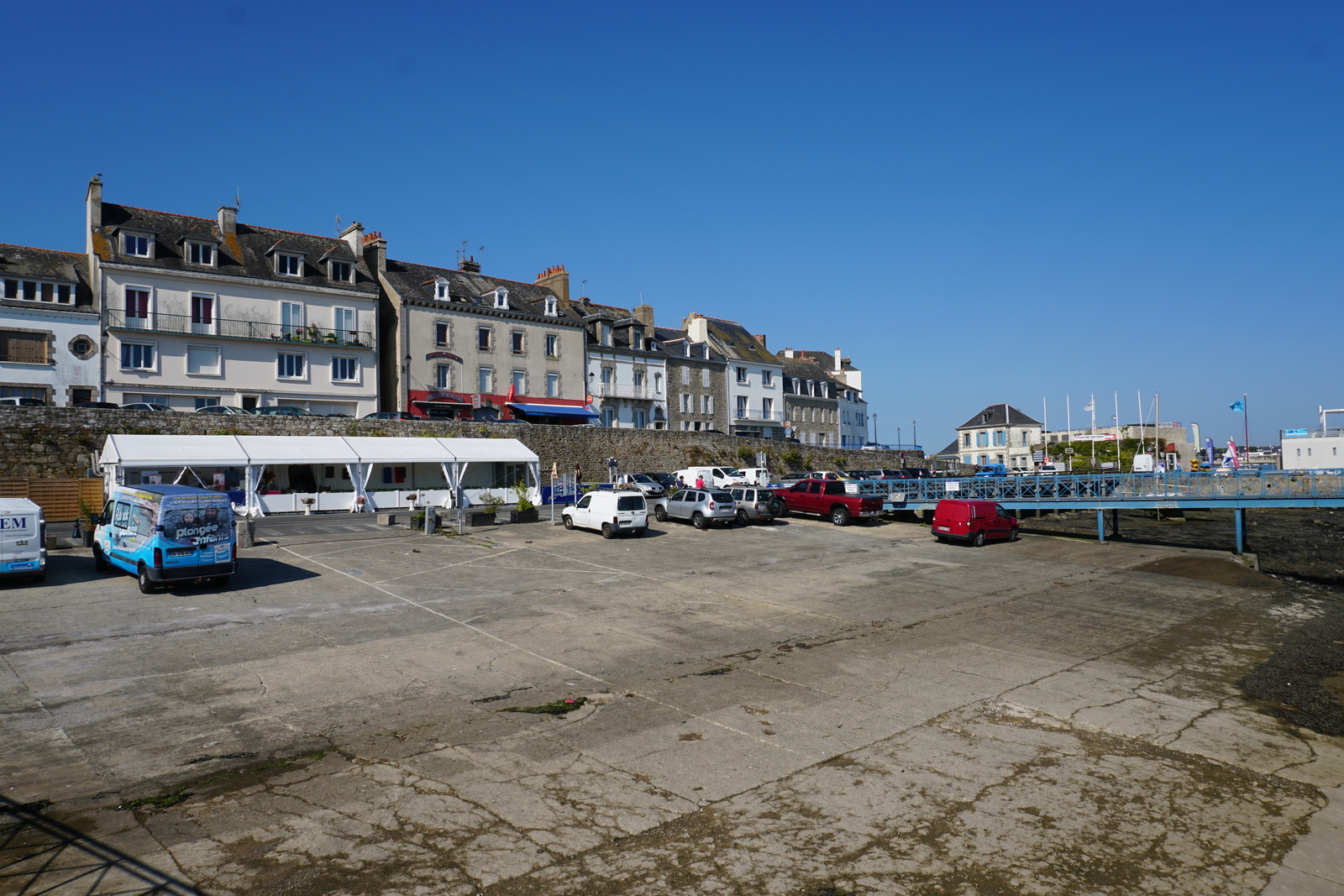 Picture France Port Louis 2016-08 26 - Flights Port Louis