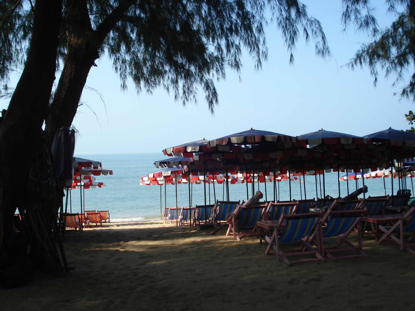 Picture Thailand Pattaya Dongtan beach 2008-01 8 - View Dongtan beach