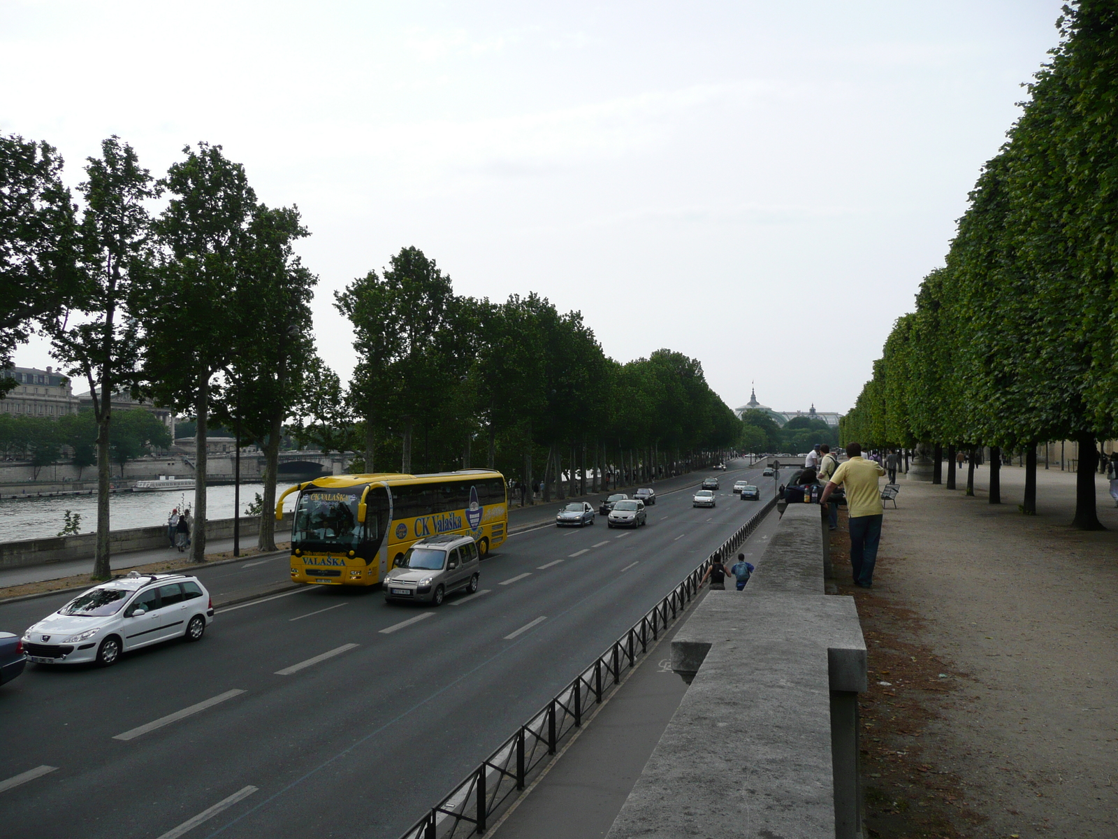 Picture France Paris Garden of Tuileries 2007-05 156 - Flight Garden of Tuileries