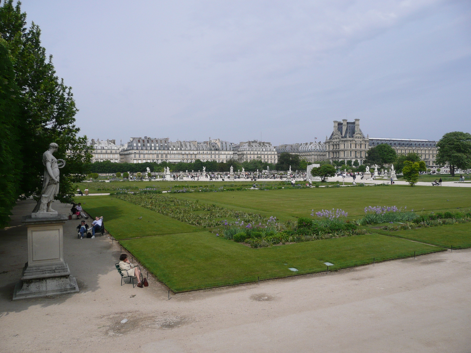 Picture France Paris Garden of Tuileries 2007-05 258 - Flight Garden of Tuileries