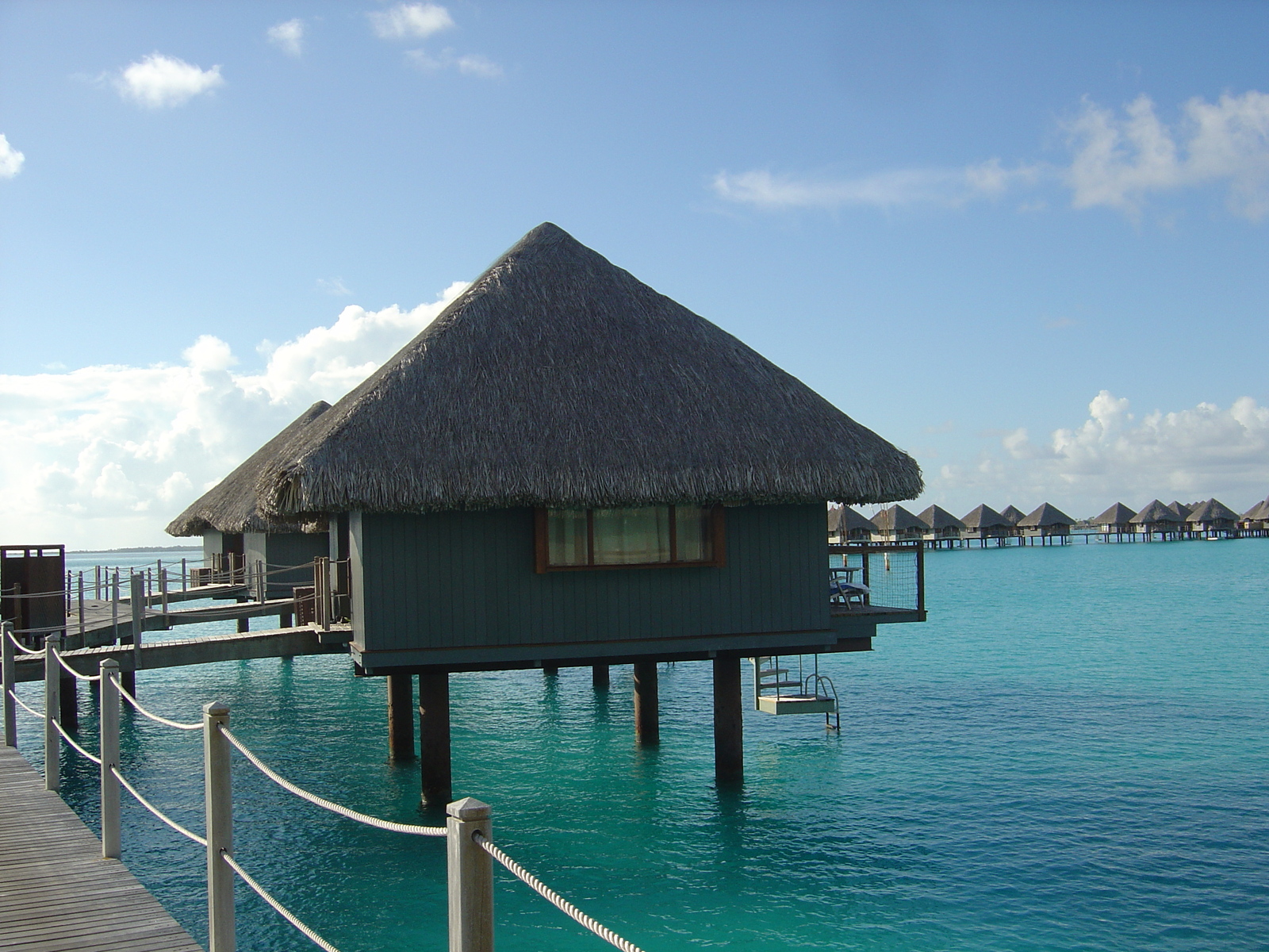 Picture Polynesia Meridien Bora Bora Hotel 2006-04 35 - Flights Meridien Bora Bora Hotel