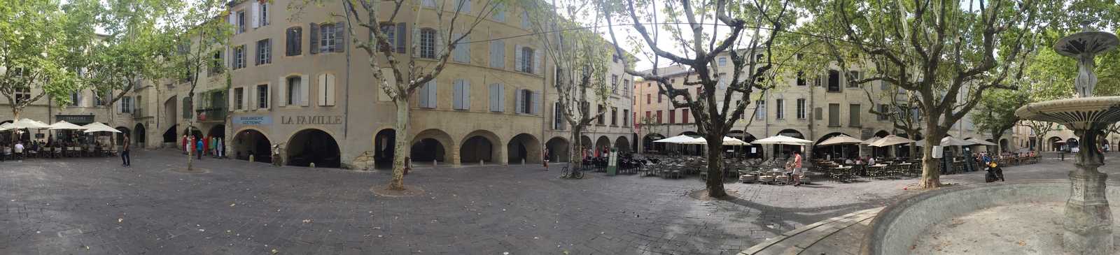 Picture France Uzes 2017-08 32 - Store Uzes