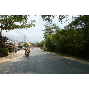 Picture Thailand Ko Chang Island road 2011-02 33 - Visit Island road