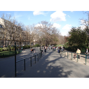 Picture France Paris Monceau Garden 2006-03 63 - Store Monceau Garden