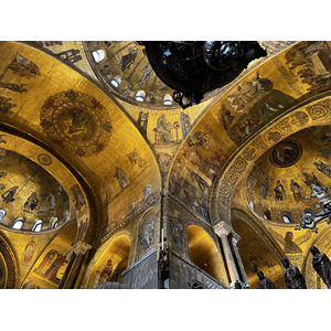 Picture Italy Venice Saint Mark's Basilica 2022-05 224 - Store Saint Mark's Basilica