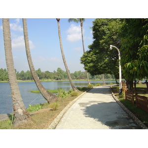 Picture Myanmar Yangon Dusit Inya Lake Hotel 2005-01 8 - Pictures Dusit Inya Lake Hotel