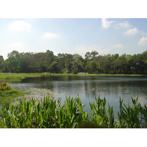 Picture Myanmar Yangon Dusit Inya Lake Hotel 2005-01 20 - Trail Dusit Inya Lake Hotel