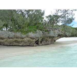 Picture New Caledonia Lifou Luengoni Beach 2010-05 22 - Perspective Luengoni Beach