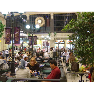 Picture United Arab Emirates Dubai Mercato shopping mall 2005-11 11 - Tourist Mercato shopping mall