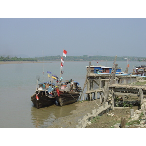 Picture Myanmar Dawei (TAVOY) 2005-01 79 - Store Dawei (TAVOY)