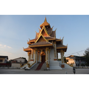 Picture Laos Vientiane 2012-12 267 - Perspective Vientiane