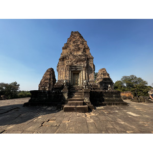 Picture Cambodia Siem Reap Eastern Mebon 2023-01 22 - Tourist Eastern Mebon