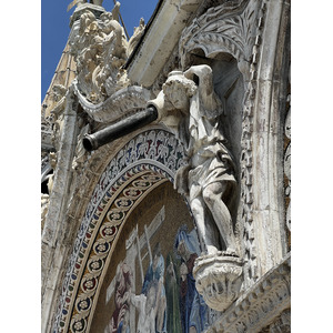 Picture Italy Venice Saint Mark's Basilica 2022-05 17 - Flight Saint Mark's Basilica