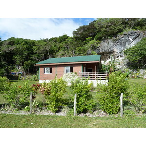 Picture New Caledonia Lifou Josip 2010-05 11 - Trail Josip