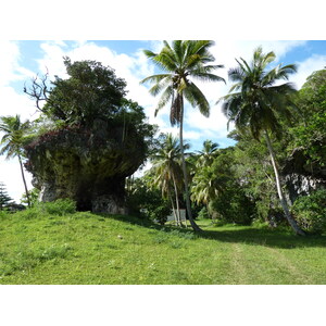 Picture New Caledonia Lifou Josip 2010-05 5 - Road Josip