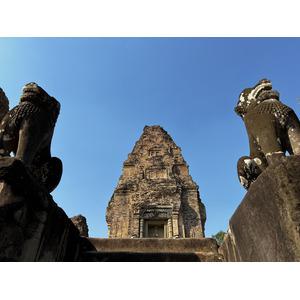 Picture Cambodia Siem Reap Eastern Mebon 2023-01 16 - Tourist Eastern Mebon