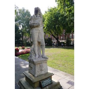 Picture United Kingdom London Soho Square 2007-09 47 - Shopping Mall Soho Square