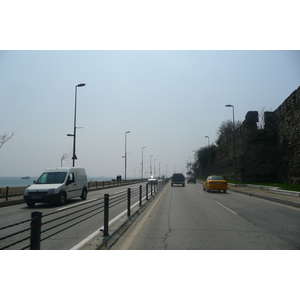 Picture Turkey Istanbul Bosphorus 2009-04 28 - Photographers Bosphorus