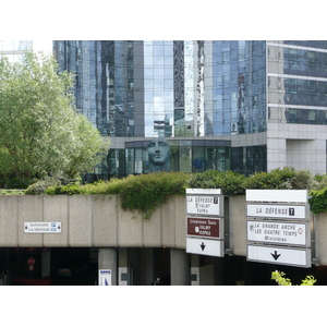 Picture France Paris La Defense 2007-05 42 - Trail La Defense