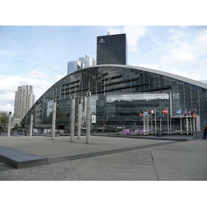 Picture France Paris La Defense 2007-05 159 - Photographers La Defense