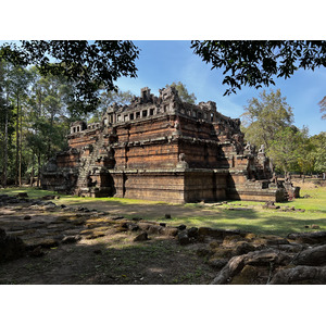 Picture Cambodia Siem Reap Angkor Thom 2023-01 58 - Road Angkor Thom