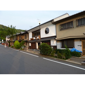 Picture Japan Kyoto Ninenzaka 2010-06 64 - Car Ninenzaka