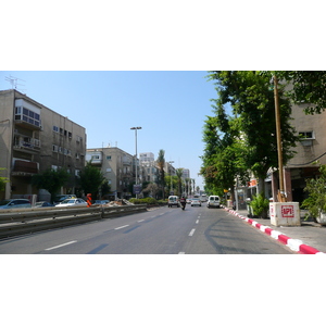 Picture Israel Tel Aviv Ibn Gvirol Street 2007-06 51 - Trips Ibn Gvirol Street