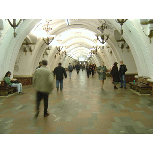 Picture Russia Moscow Subway 2005-04 4 - Perspective Subway