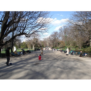 Picture France Paris Monceau Garden 2006-03 47 - Road Monceau Garden