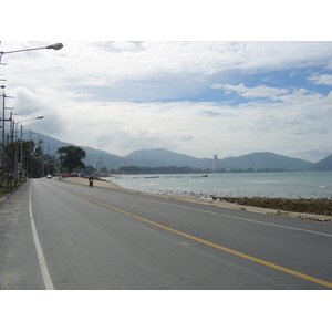 Picture Thailand Phuket Patong Beach 2005-12 26 - Shopping Mall Beach