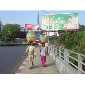 Picture Myanmar Yangon 2005-01 72 - Pictures Yangon