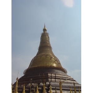 Picture Myanmar Yangon Shwedagon Pagoda 2005-01 47 - Discover Shwedagon Pagoda