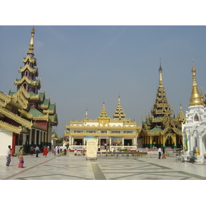 Picture Myanmar Yangon Shwedagon Pagoda 2005-01 11 - Flights Shwedagon Pagoda