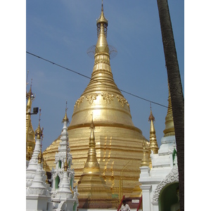 Picture Myanmar Yangon Shwedagon Pagoda 2005-01 16 - Visit Shwedagon Pagoda