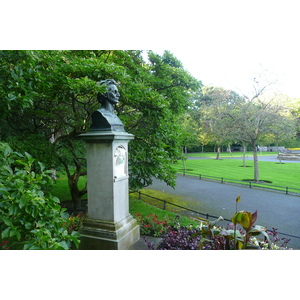 Picture Ireland Dublin St. Stephen's Green 2008-09 51 - Picture St. Stephen's Green