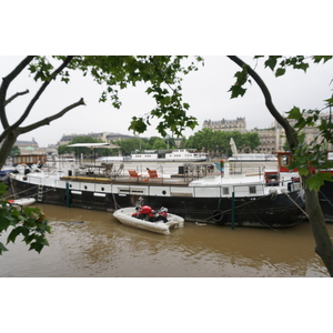 Picture France Paris Seine river 2016-06 50 - Trail Seine river