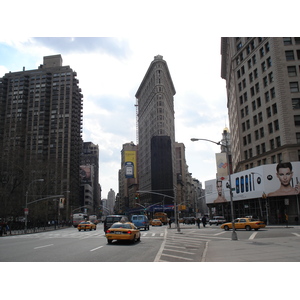 Picture United States New York down the 5th Avenue 2006-03 34 - Photographer down the 5th Avenue