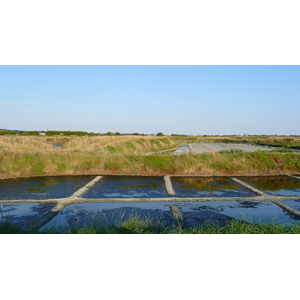 Picture France Guerande Les marais salants 2007-08 3 - Tourist Les marais salants